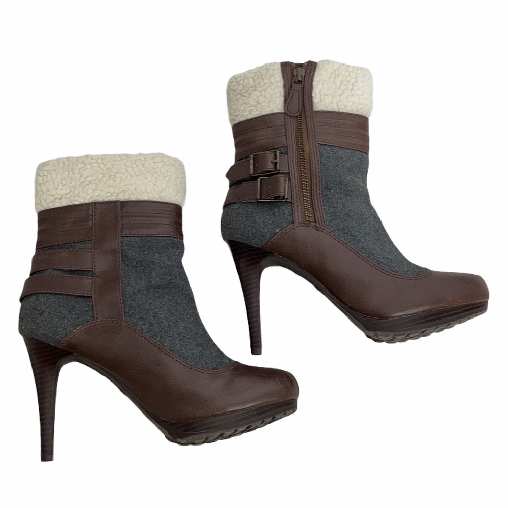 Elle Sherpa Lined Gray Heeled Ankle Boots SZ 9 - Picture 2 of 8